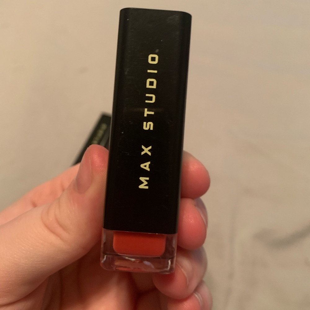 Max Studio Lipstick